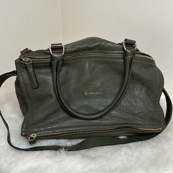 💯Authentic Givenchy Pandora Handbag🍀 - Picture 4 of 16